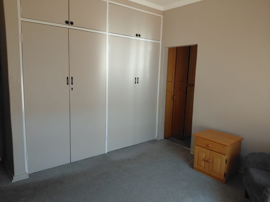 5 Bedroom Property for Sale in Wilkoppies North West